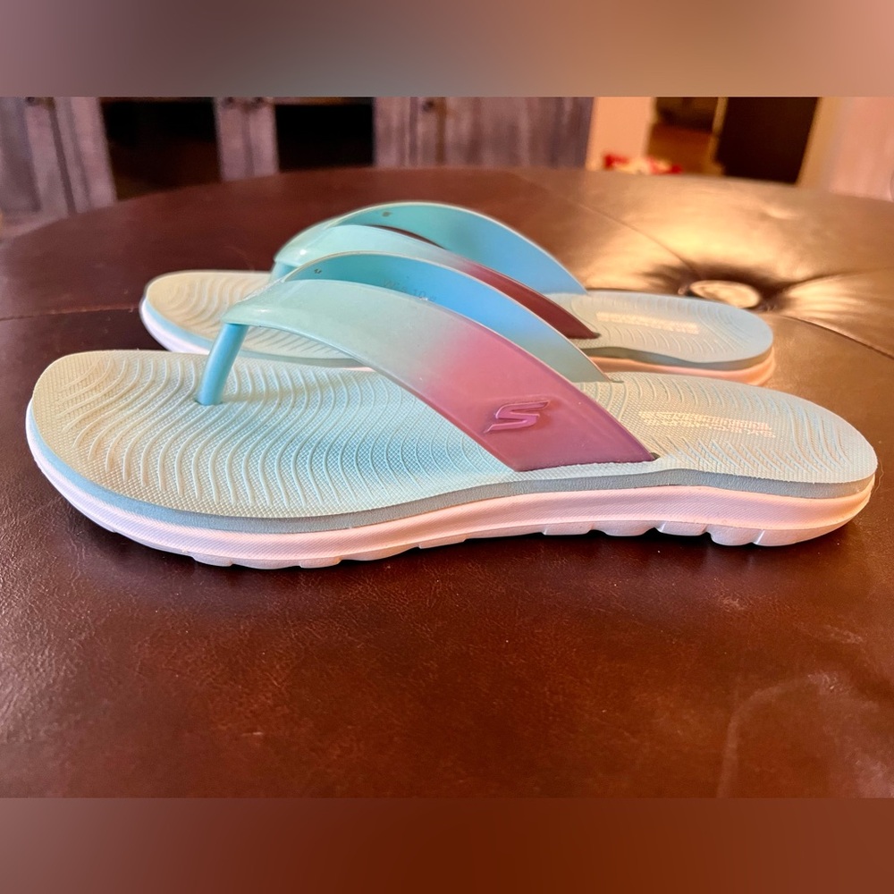 Really Cute Skechers Flip Flops